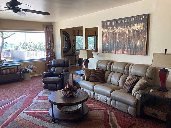 2nd image of 609 W Pomegranate Pl