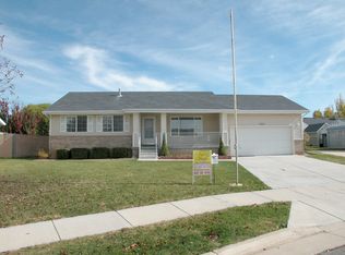 1354 N 2950 W, Clinton, UT 84015