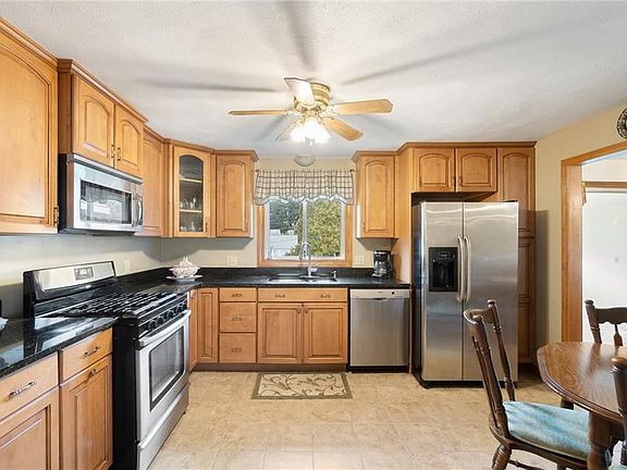 4th image of 17 Tarklin St