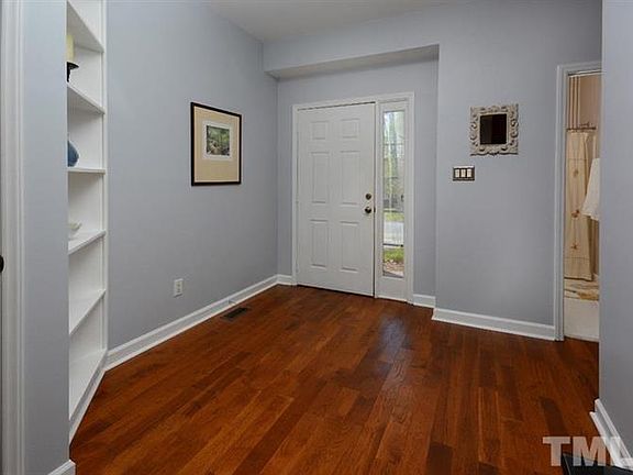 2nd image of 1824 Grady Dr
