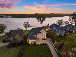 356 Yacht Rd, Mooresville, NC 28117