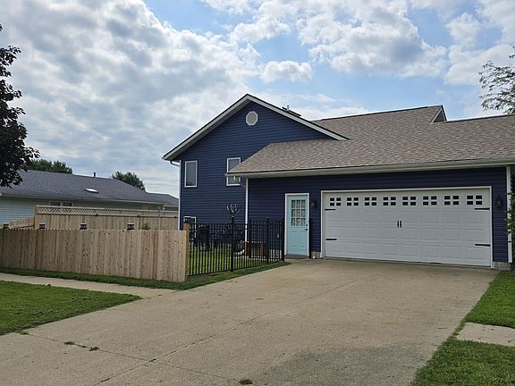 4th image of 206 Lemon St