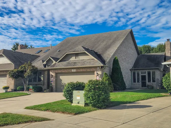 765 Cottage Ln, Greenwood, IN 46143