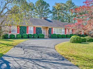 1489 Barnes Dr, Cookeville, TN 38501
