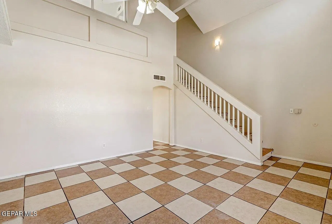 4 bed, 2.0 bath, 1416 sqft, $1,699 — Photo 4