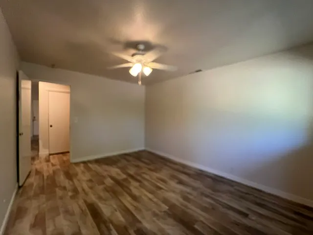 2907 Jolyn Way #B — Photo 13