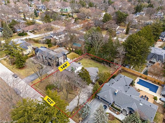 3rd image of 1268 Hillhurst Rd