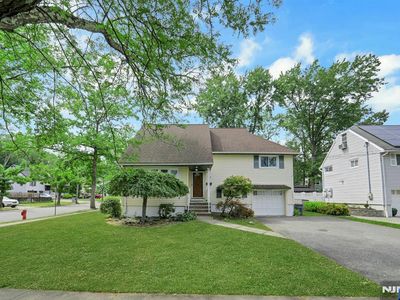 556 Sandra Pl, Teaneck, NJ, 07666