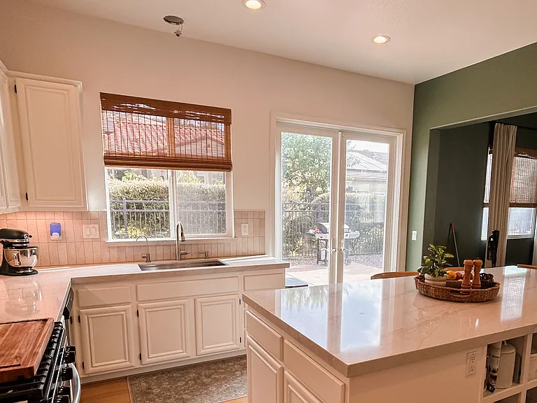 27027 Sunningdale Way — Photo 3