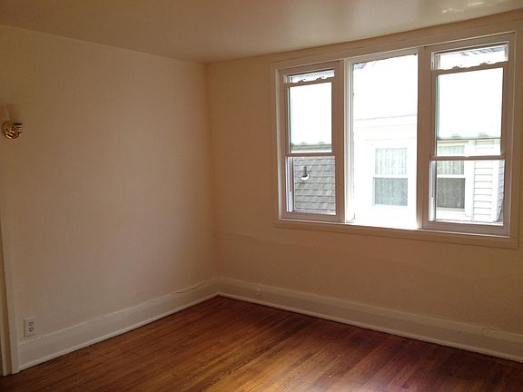 2nd image of 124 Highland Ave APT 3