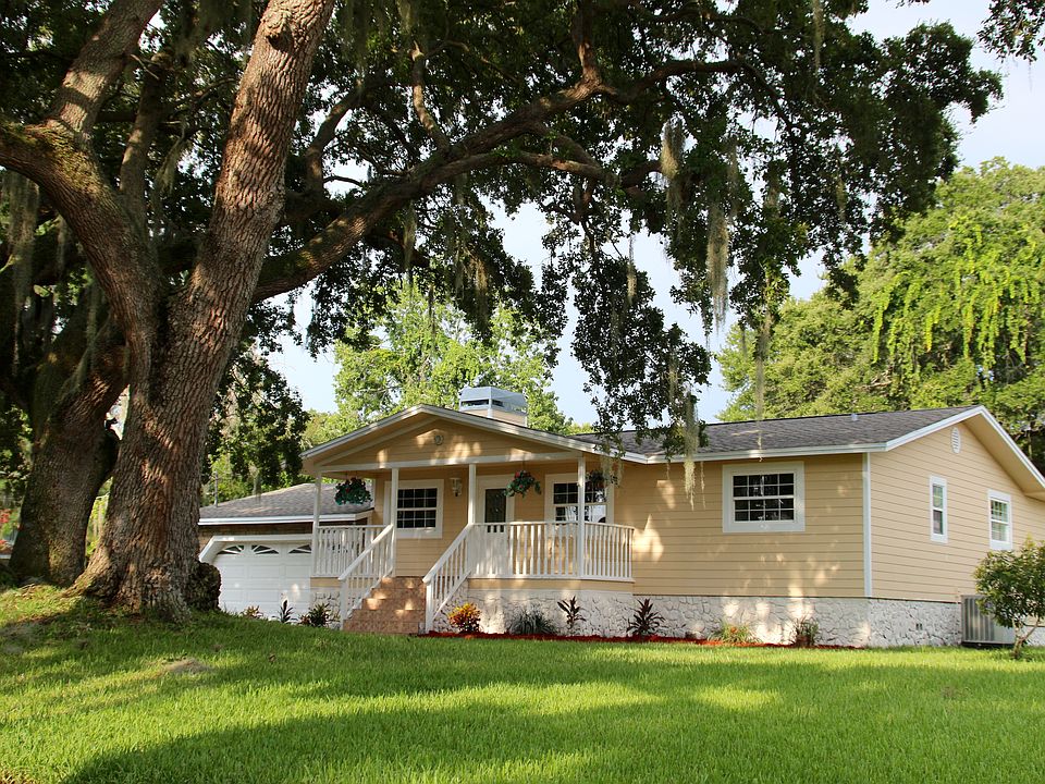 1st image of 159 Lake Shore Dr E