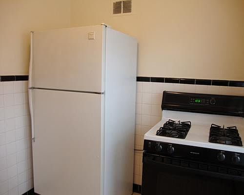 2nd image of 5936 Loughborough Ave APT 1E