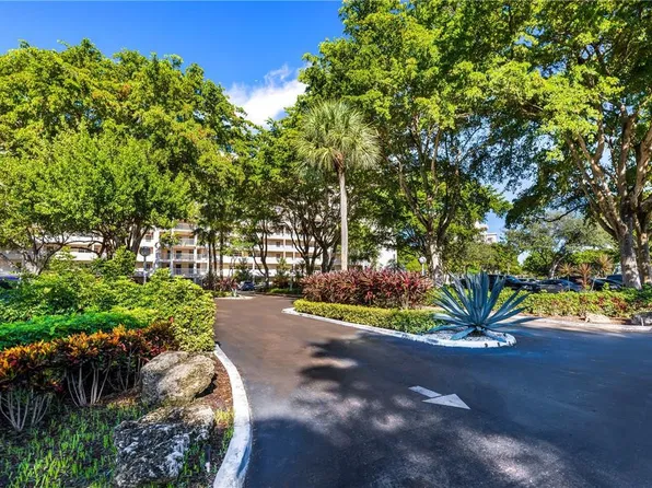 605 Oaks Dr APT 104, Pompano Beach, FL 33069
