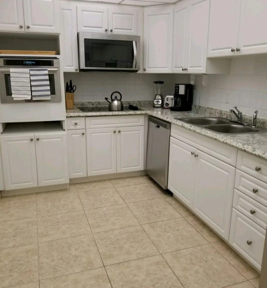 1 bed, 1.0 bath, 812 sqft, $2,400 — Photo 4