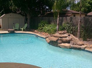 10111 Sagedowne Ln, Houston, TX 77089