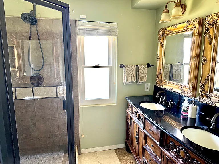 5582 Thunderbird Ln — Photo 24