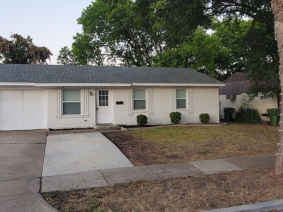 4th image of 302 Davidson Dr