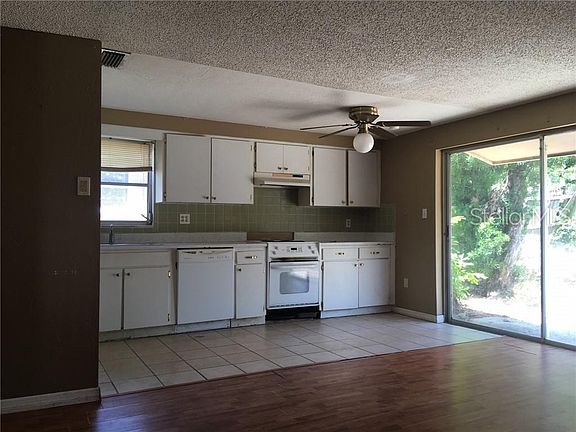 5th image of 1006 Windsor Hill Way