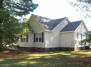 100 Pine South Dr, Pine Level, NC 27568