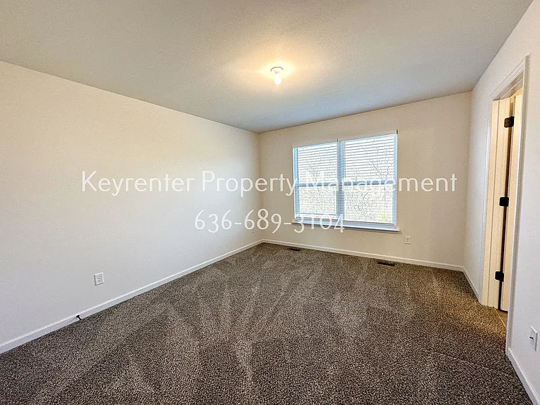 350 Hammerstone Dr — Photo 12