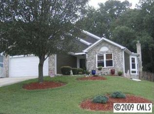 3216 Rheinwood Ct, Matthews, NC 28105