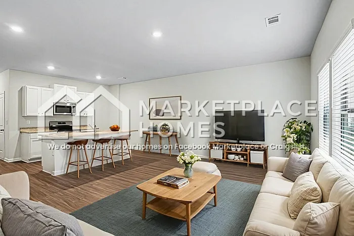 274 Oakwood Dr NW — Photo 2