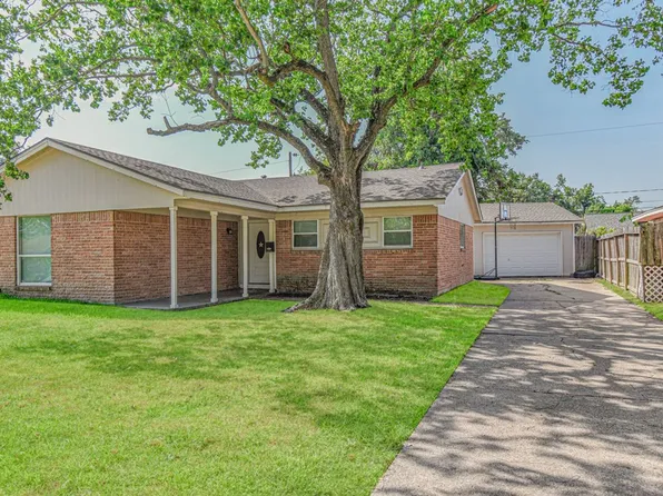 1125 Alice Ln, Deer Park, TX 77536