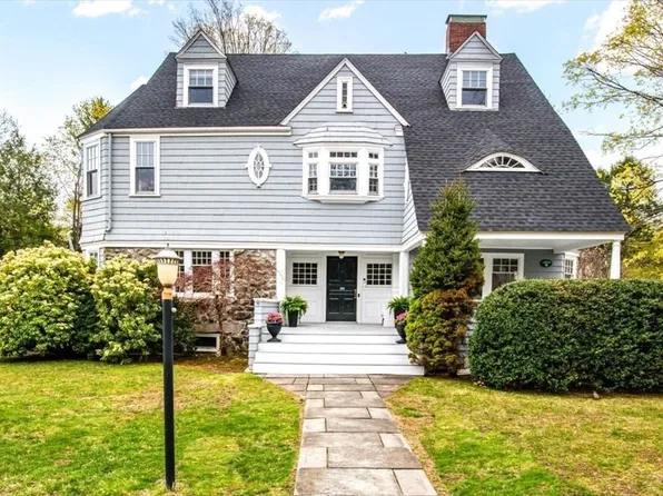 188 Walnut St, Dedham, MA 02026