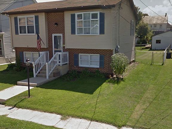2nd image of 8 E Manor Ave