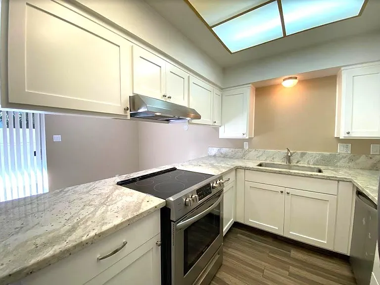 175 W Alexander Ave — Photo 6