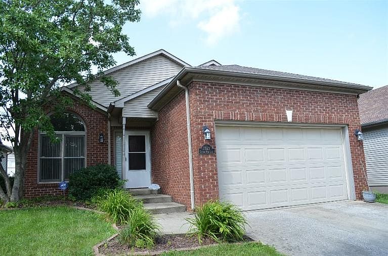 1st image of 2821 Gateway Park Ln