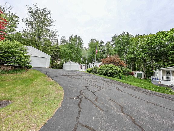 3rd image of 74 Dudley Circle