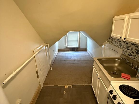5th image of 353 Park St #3