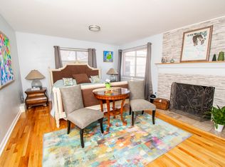 570 Meadowdale St, Ferndale, MI 48220