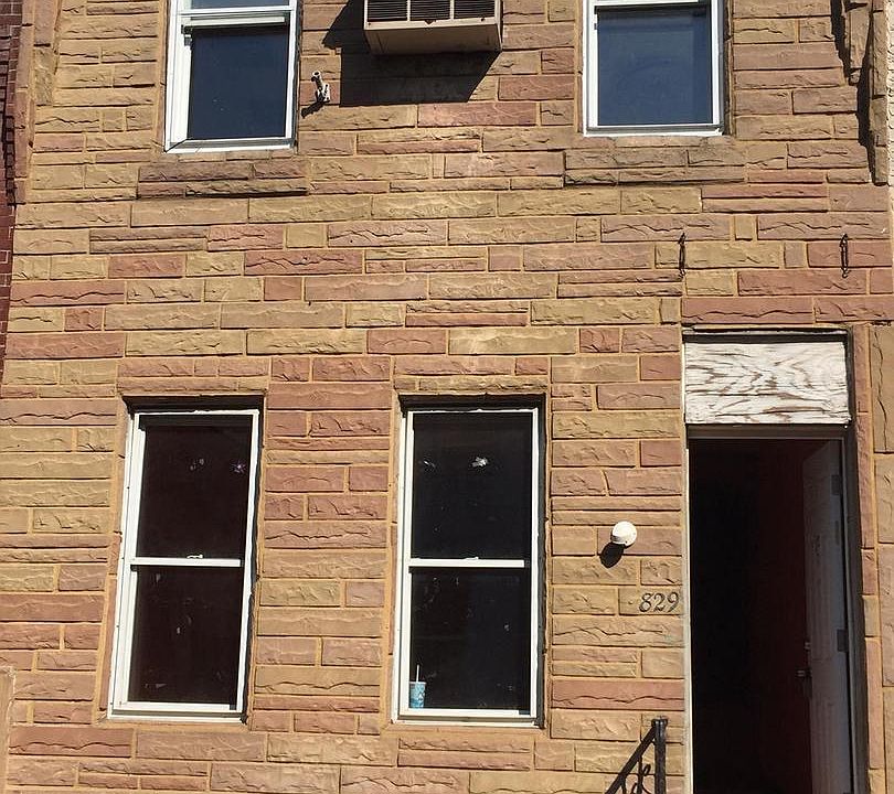 1st image of 829 E Willard St