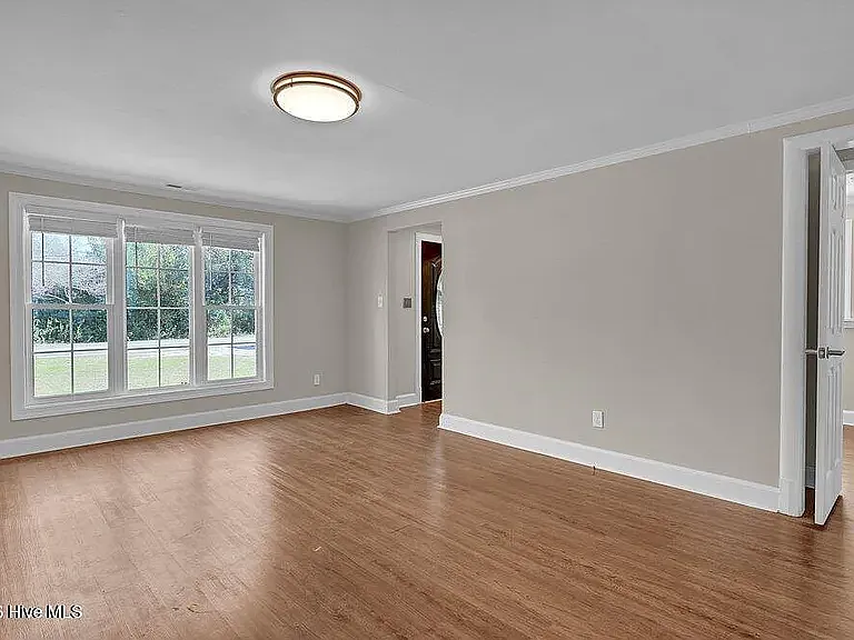 3416 Wilshire Blvd — Photo 3