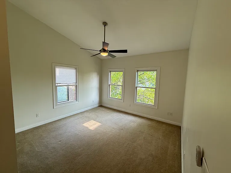 324 Mulberry St — Photo 26