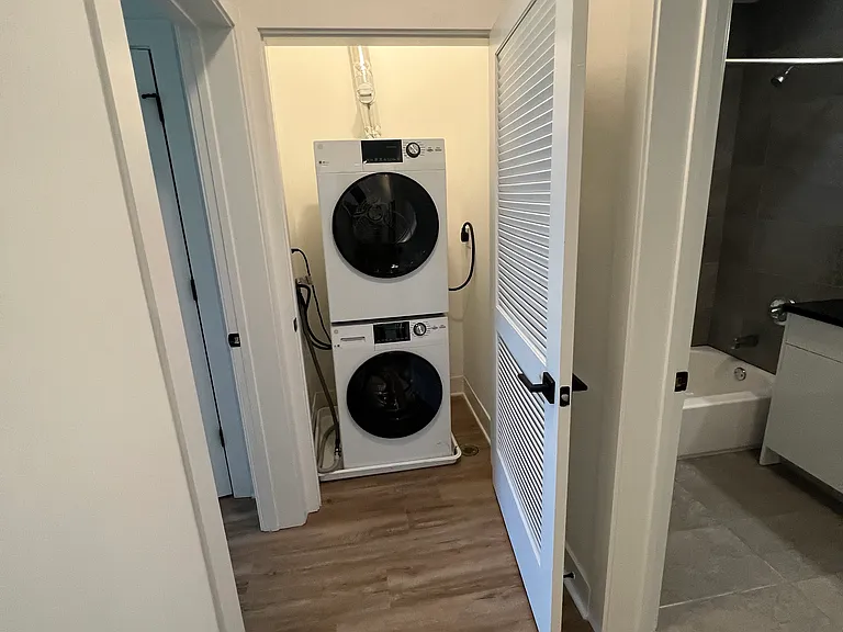 430 Cliff St #1 — Photo 9