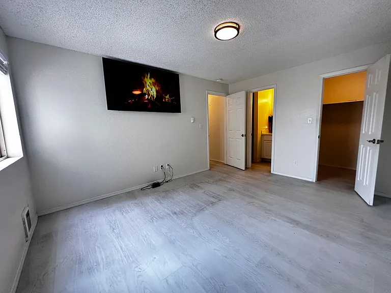 9030 Seward Park Ave S #203 — Photo 13