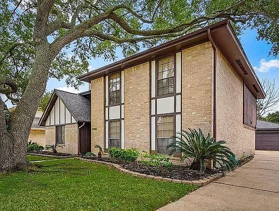 1st image of 3006 Green Fields Dr