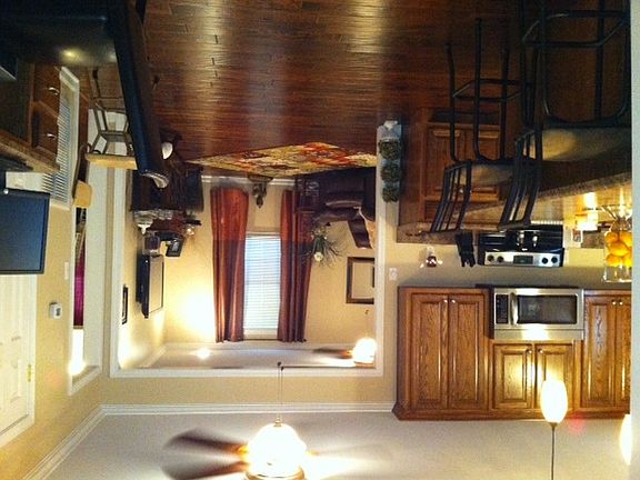3rd image of 1408 Parsons St