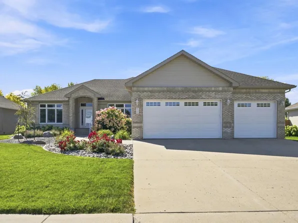 2108 Rose Creek Blvd S, Fargo, ND 58104