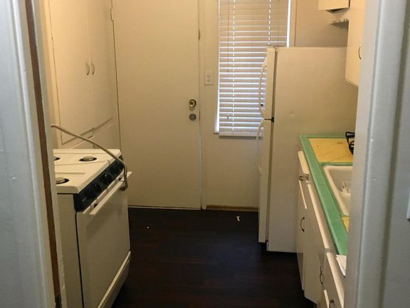 5th image of 4590 Palm Ave #4590
