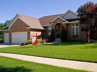 4904 Millbrook Ct NE, Cedar Rapids, IA 52411