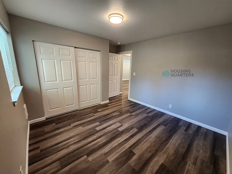 710 N 21st St #9 — Photo 7