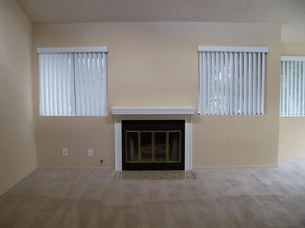 6475 Stoney View Ln Unit 1, Simi Valley, CA 93063
