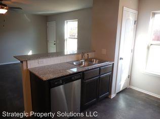 118 NE 23rd St UNIT J, Moore, OK 73160