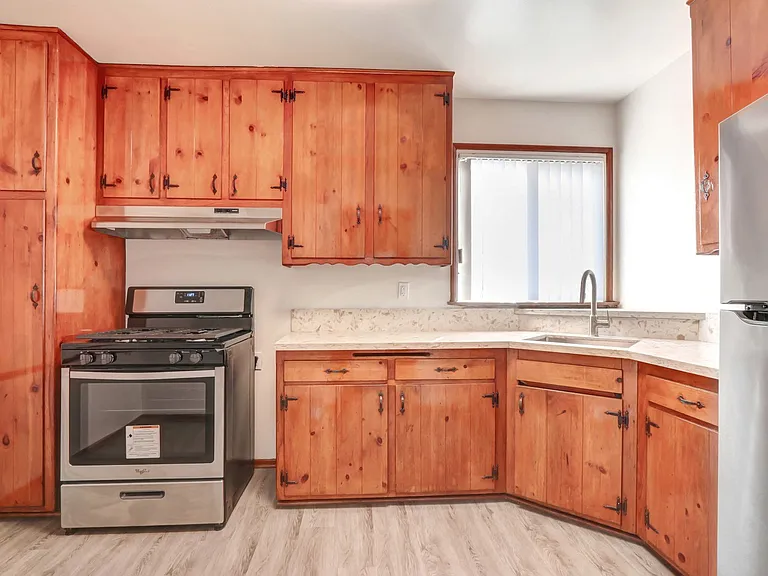 12224-34 Chandler Blvd — Photo 65