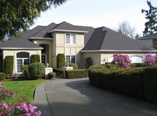 8530 NE 28th St, Bellevue, WA 98004