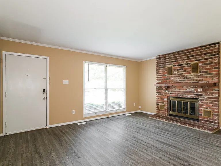174 Birchleaf Dr — Photo 6